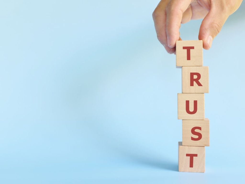 tips for turning cold leads into loyal customers